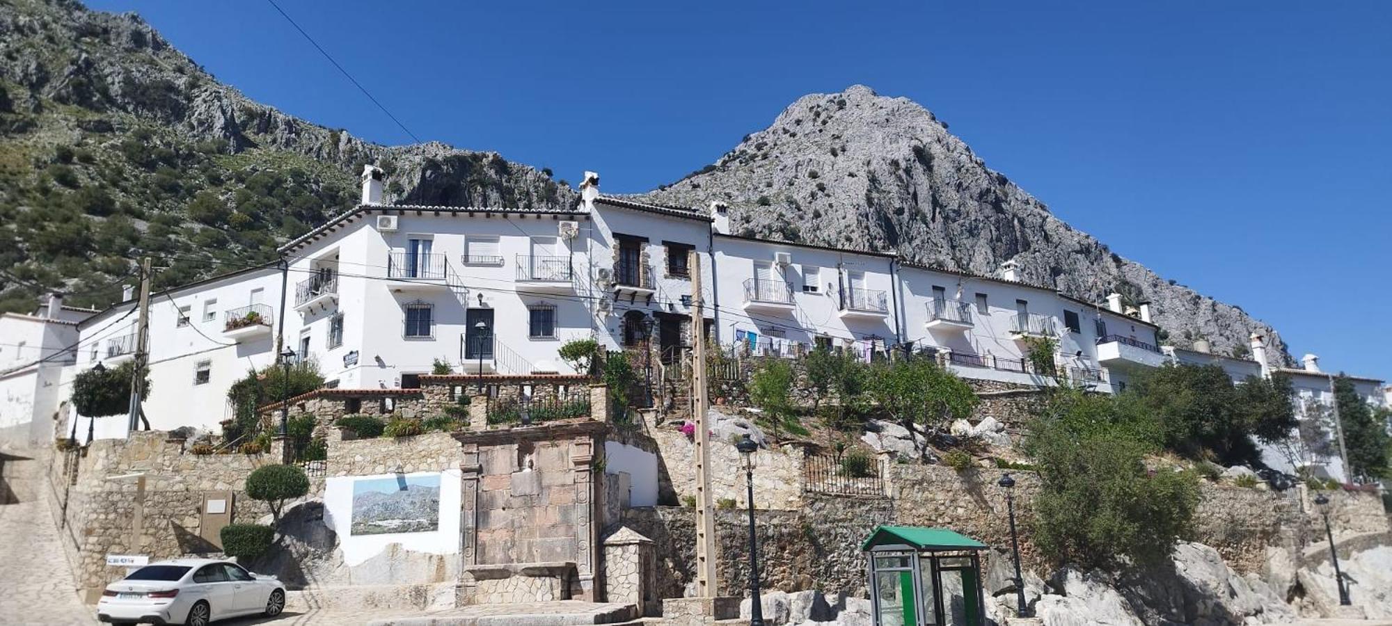 La Casa Del Pueblo * Villaluenga Del Rosario